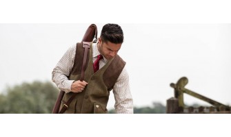 Costumul de vânătoare din tweed - stil și funcționalitate într-un singur ansamblu