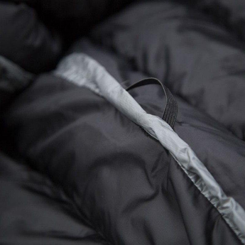 Sac de dormit Alpine D400 Carinthia cu fermuar pe partea dreapta